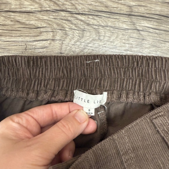Little lies brown corduroy wide leg pants with raw hem size small‎ - Picture 3 of 6
